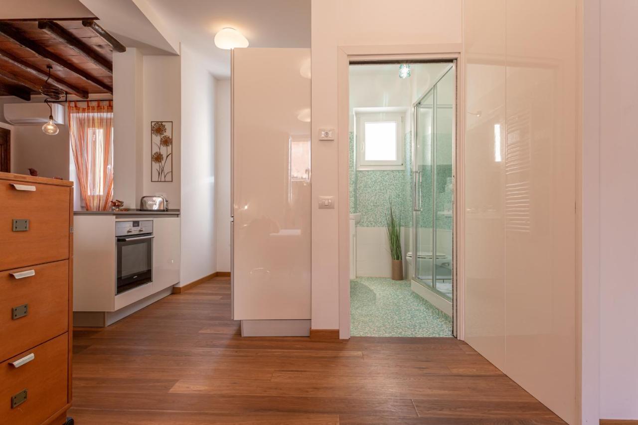 Emma - Lovely Suite In Trastevere Ρώμη Εξωτερικό φωτογραφία